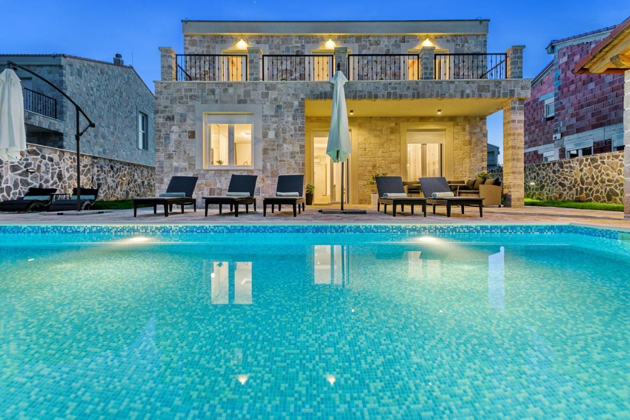 Luxury Stone Villa With Pool - Brisevo Exteriér fotografie