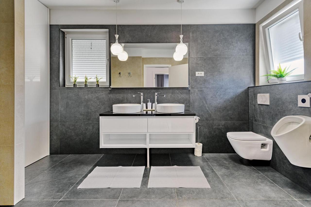 Luxury Stone Villa With Pool - Brisevo Exteriér fotografie